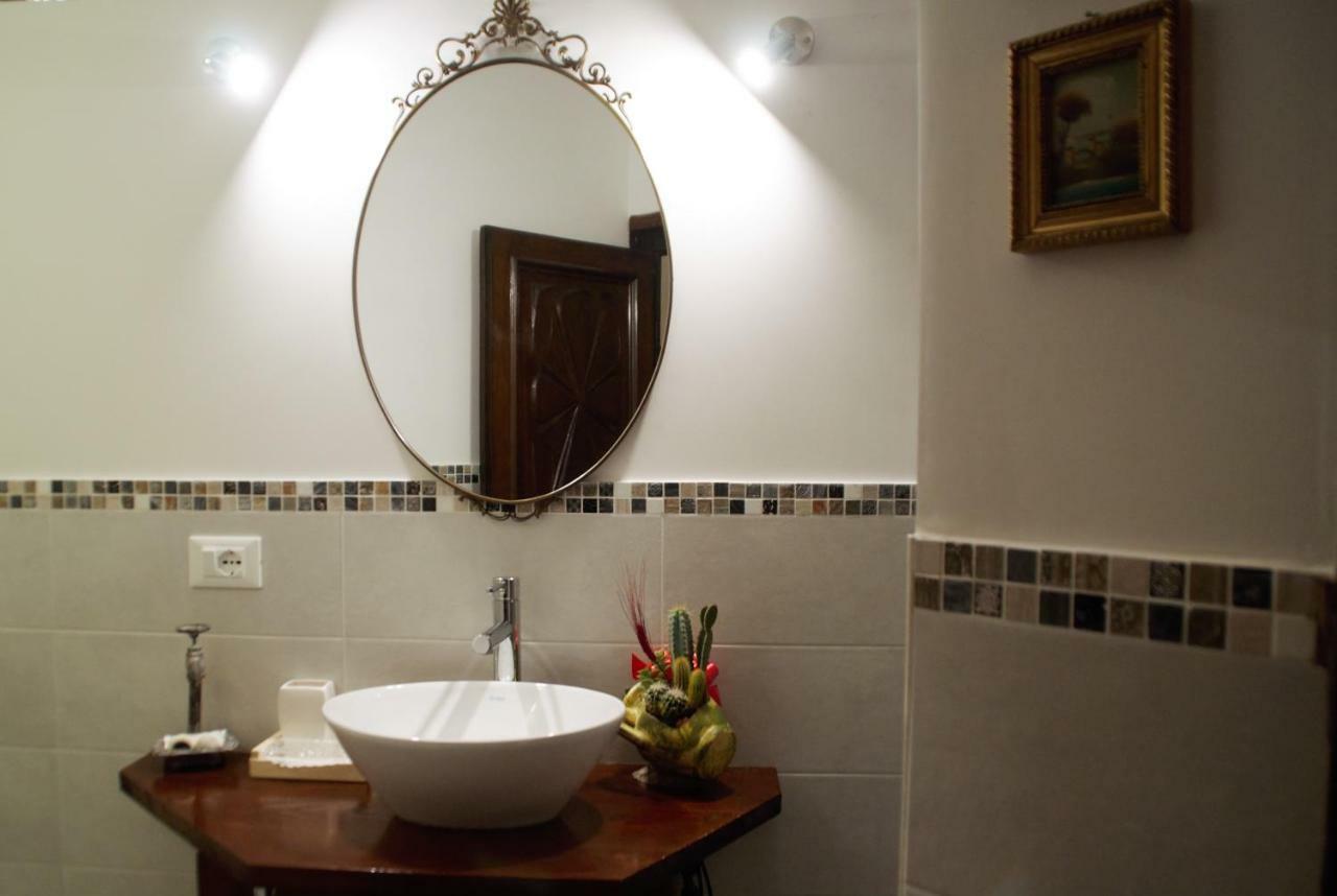 Ipazia Loft Apartment Генуа Екстериор снимка